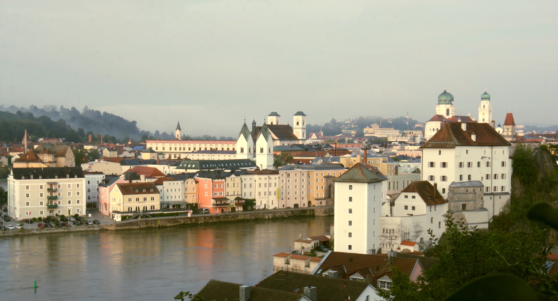 altstadt-hotel-aussenansicht-donauseite-6.jpg